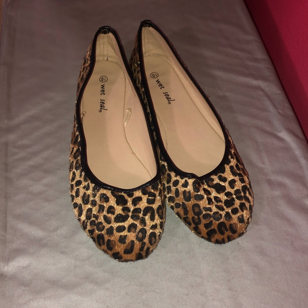 CHEETAH PRINT FLATS